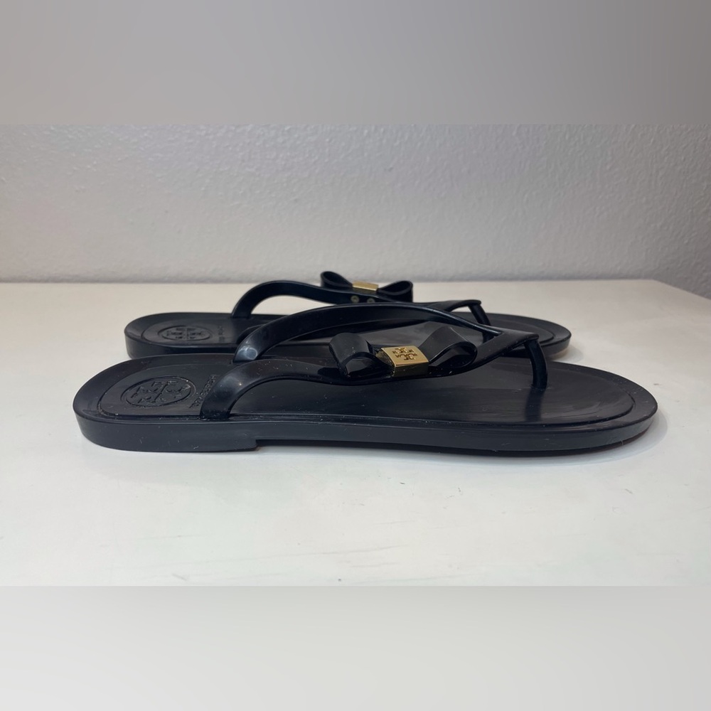 Tory Burch Women’s Jelly Black Minimalist Flip Flops Sandals Size 5.5/6 - Picture 8 of 10